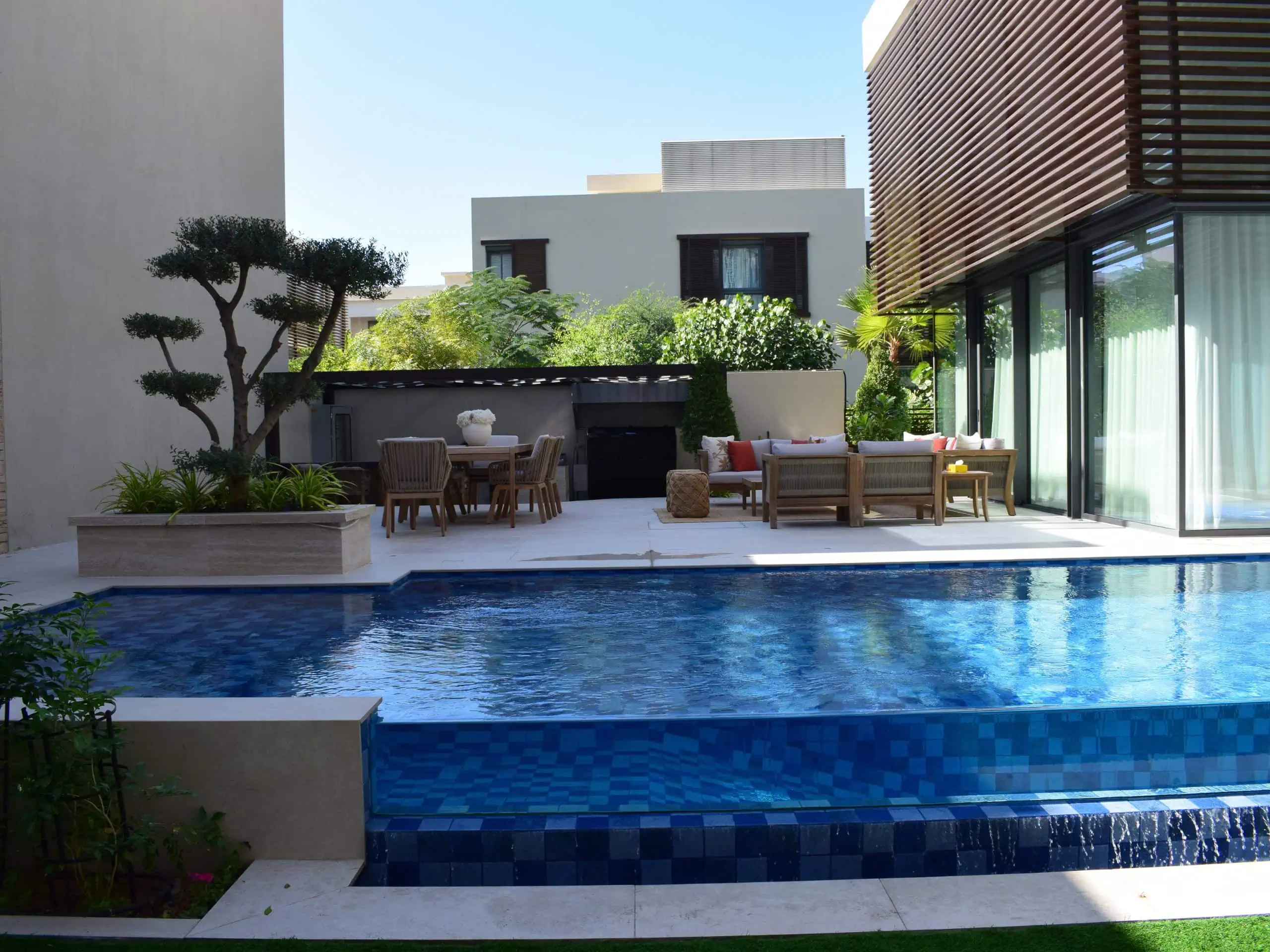 Lawns & Plantation Services in Gandhi Nagar